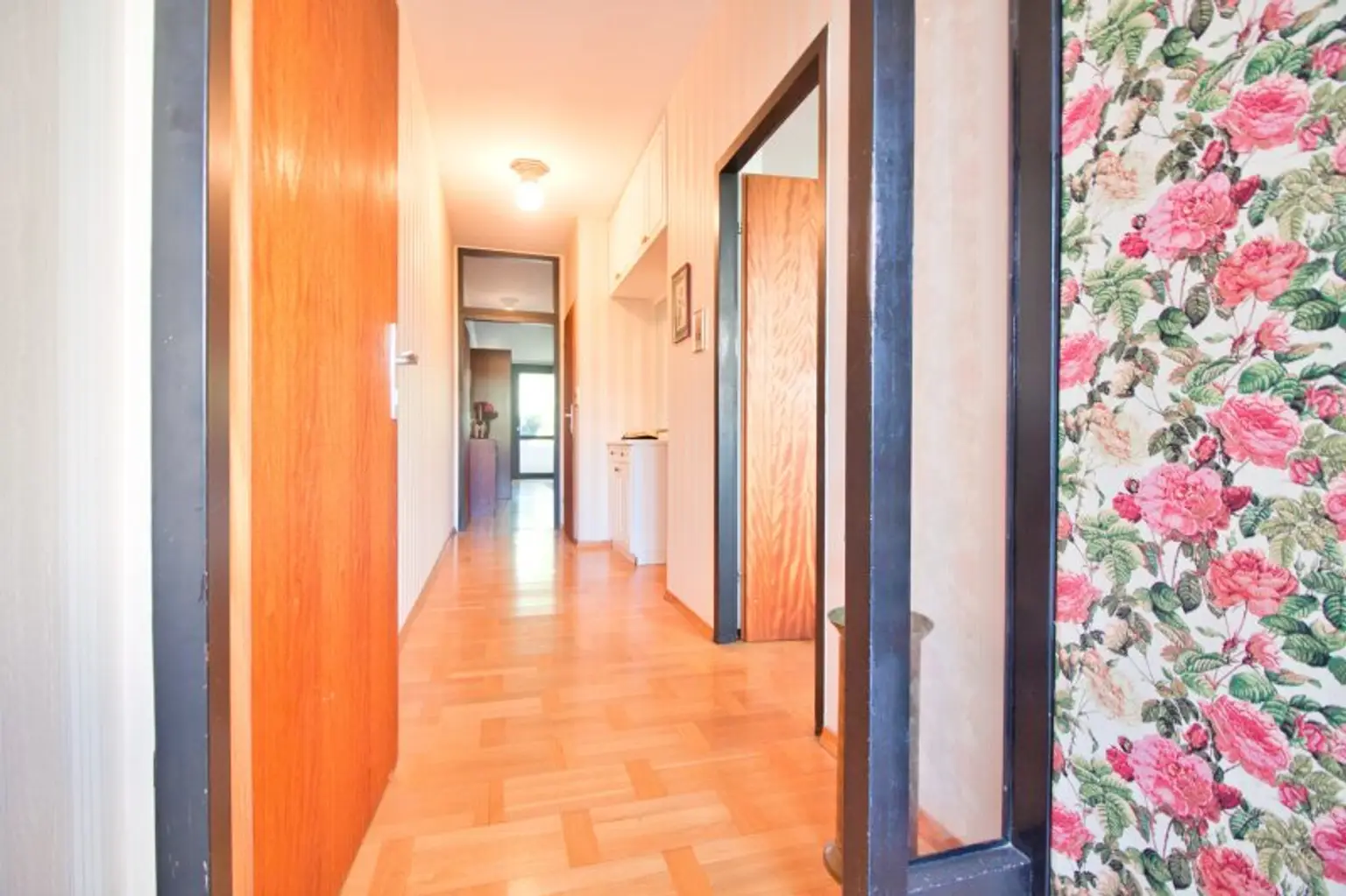 Charmante, ruhige 2 Zimmer-Wohnung | große Loggia mit Grünblick | TOP Lage bei U4 Ober-/Unter St. Veit