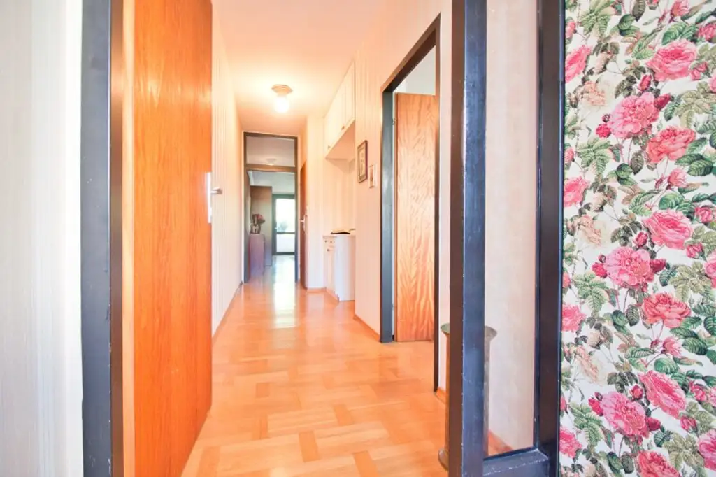 Charmante, ruhige 2 Zimmer-Wohnung | große Loggia mit Grünblick | TOP Lage bei U4 Ober-/Unter St. Veit