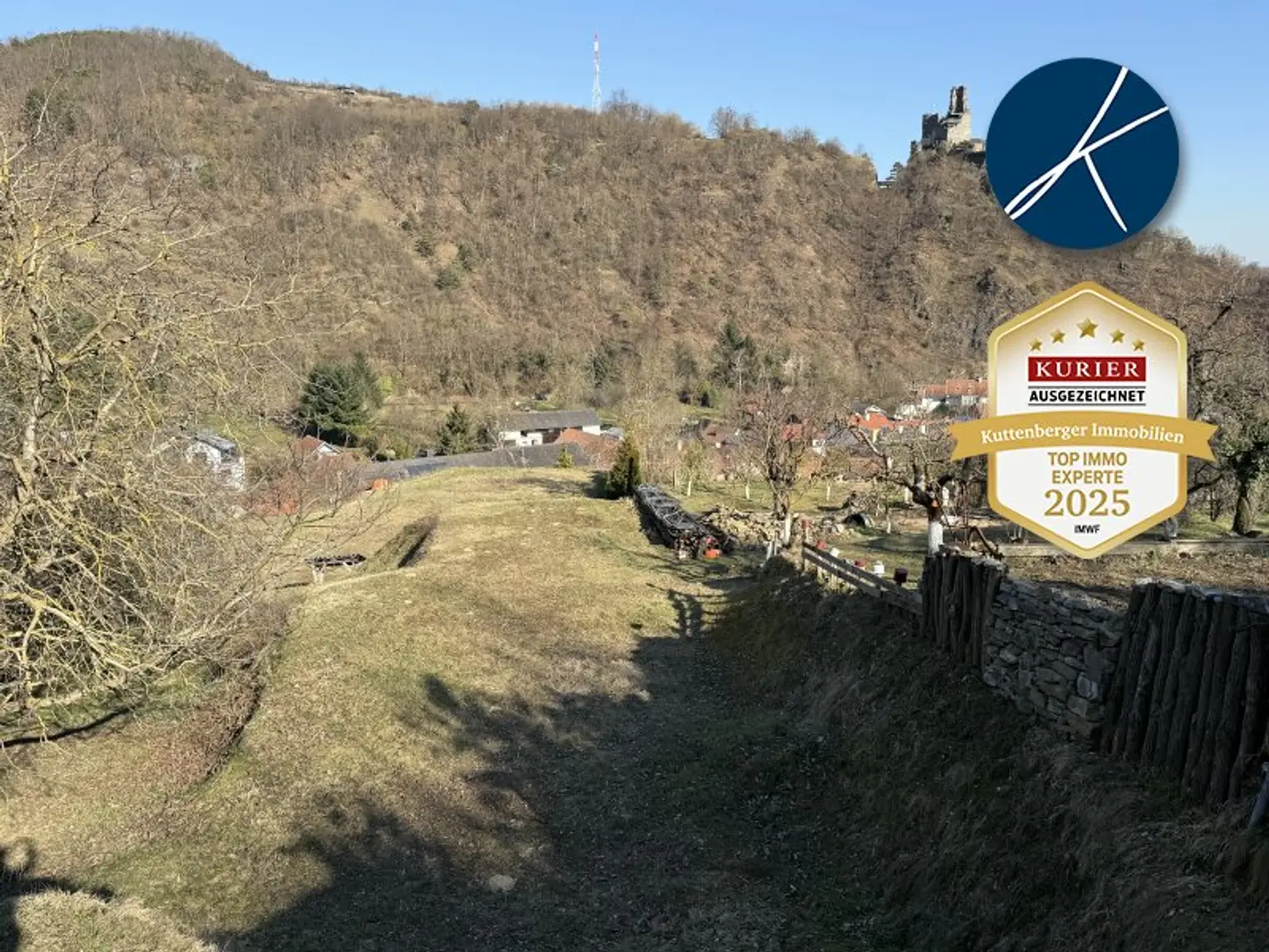 Gemütliches Ein- oder Zweifamilienhaus mit weitläufigem Garten