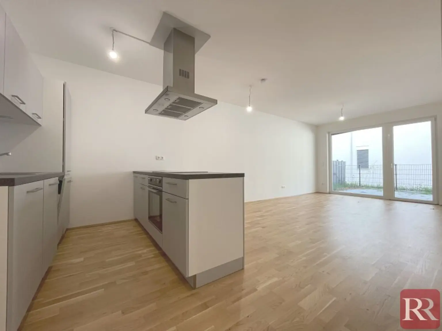 Moderne Wohnung, 3 Zimmer, großer Garten