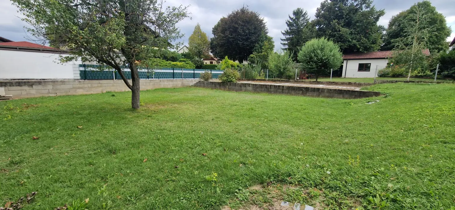 Charmantes Einfamilienhaus mit großem Garten und Potenzial