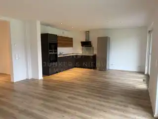 Wohnbereich mit Einbauküche