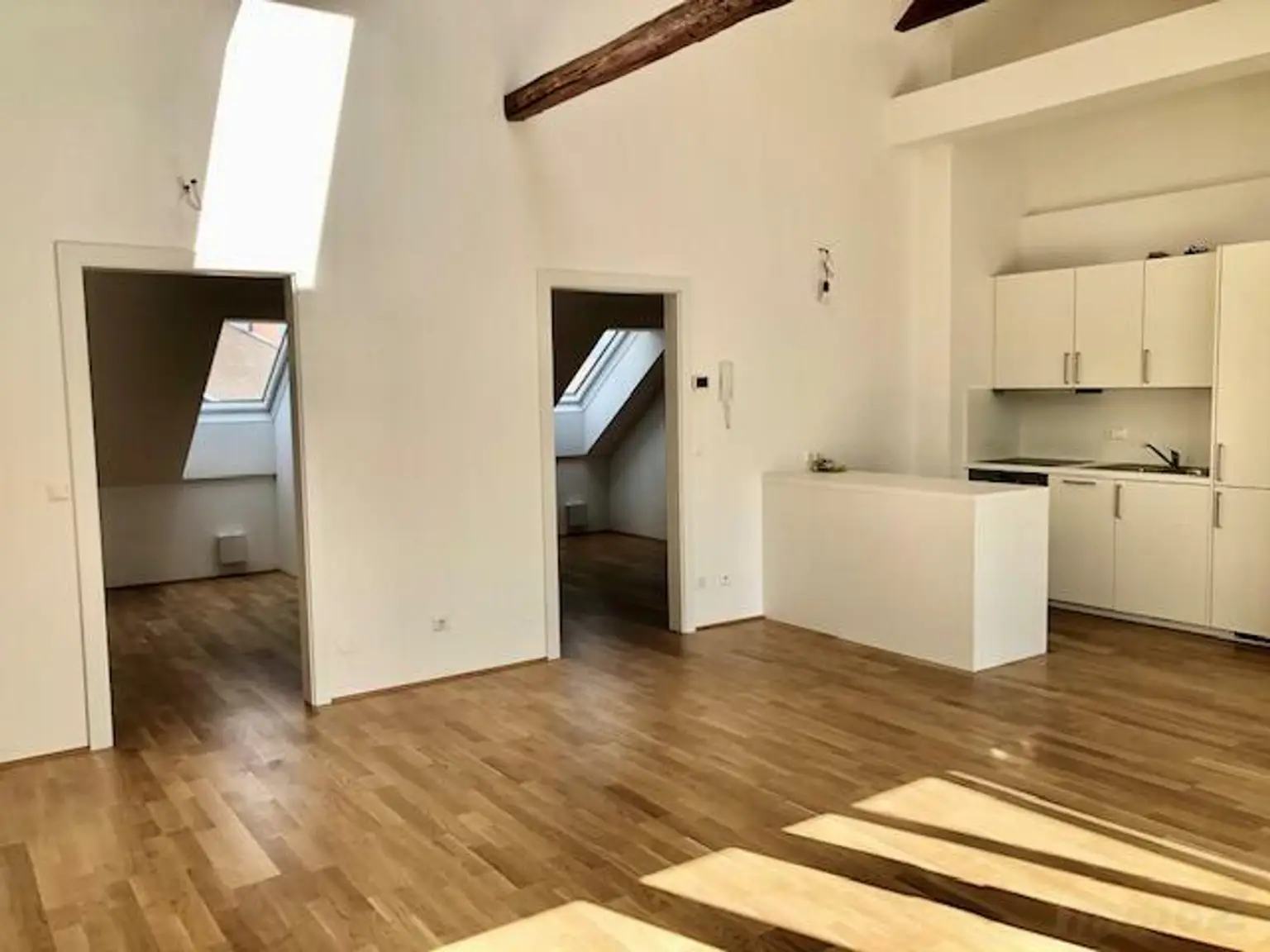 Geförderte 3-Zimmer Dachgeschoss-Wohnung mit Lift - Nähe FH ab 1.12.2025