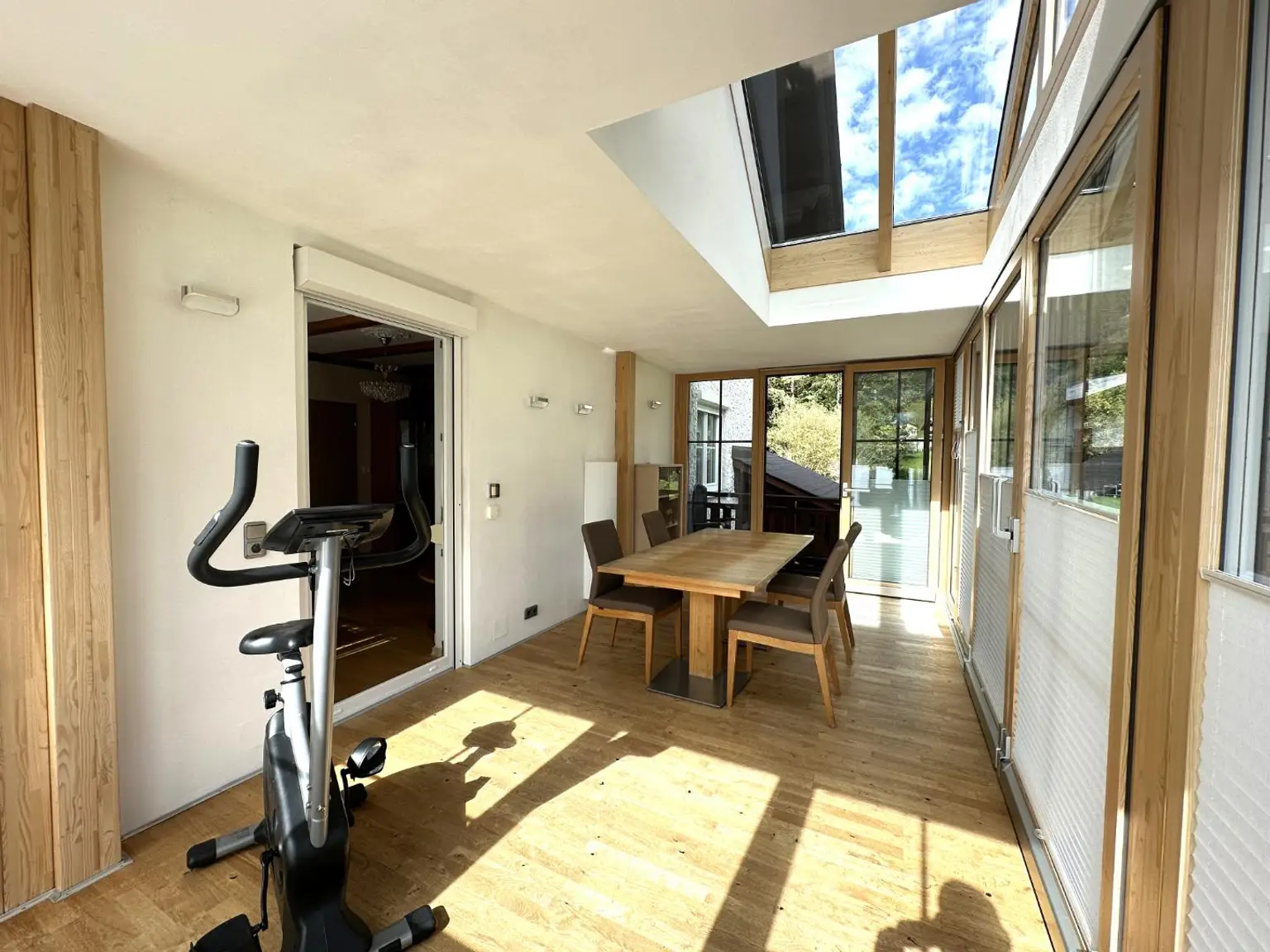 ***Idyllisches Ein- bis Zweifamilienhaus – Natur pur und sofort beziehbar !***