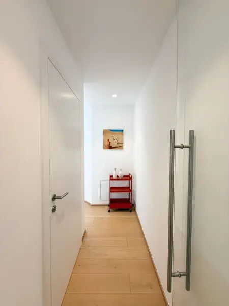 TOP MODERNE 2-Zimmer DG-Wohnung in bester City Lage zu vermieten!