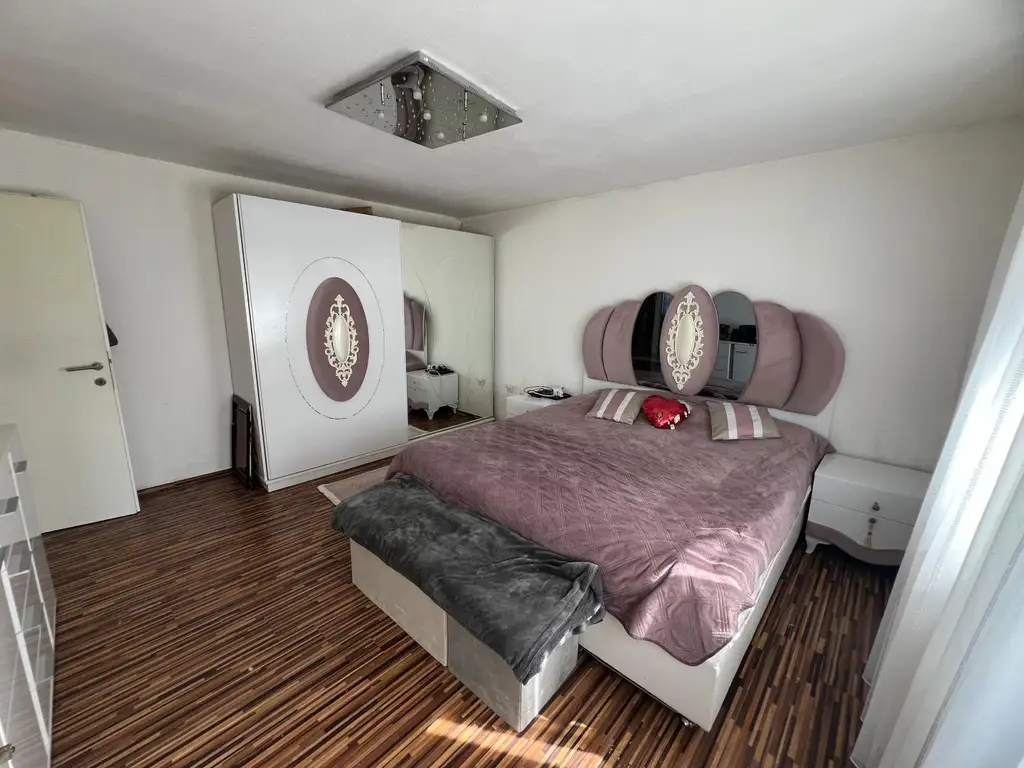 Einfamilienhaus mit 6-Zimmer, Galerie, Panoramablick, Doppelcarport und viel Potential  in sonniger Lage in Gampern / Witzling