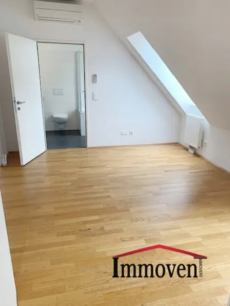 Großzügige 4-Zimmerwohnung in Ruhelage mit Park Blick!