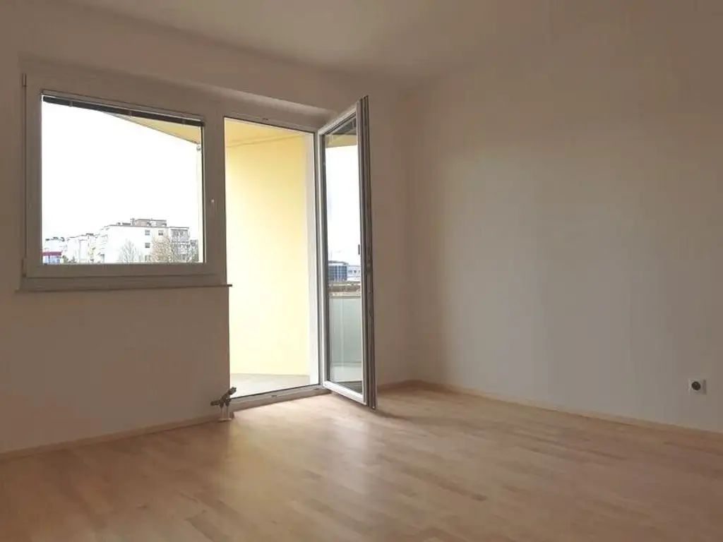 80,37 m² mit Loggia (6,11 m²) – 1. OG mit Lift