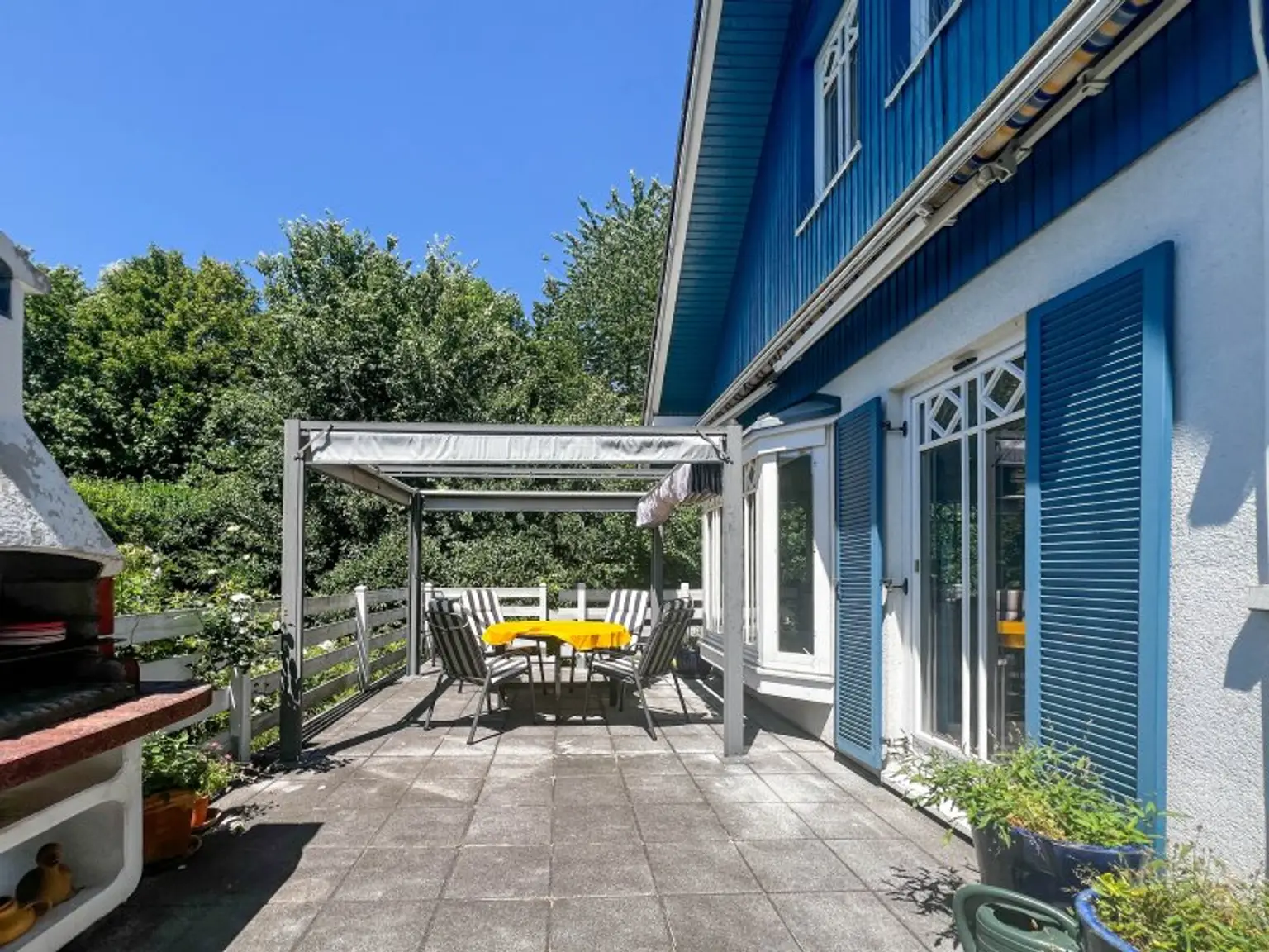 Familienidyll mit Praxisoption in Breitenfurt bei Wien: 6 Zimmer und Pool
