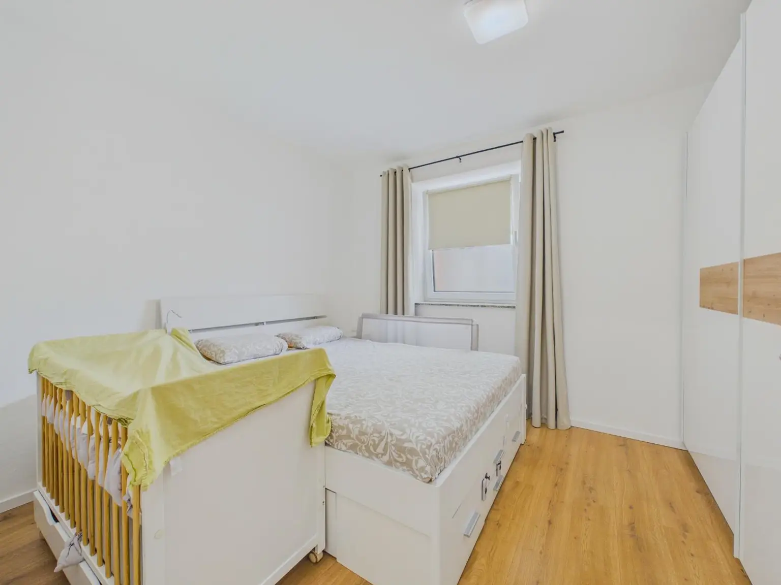 Schlafzimmer 2