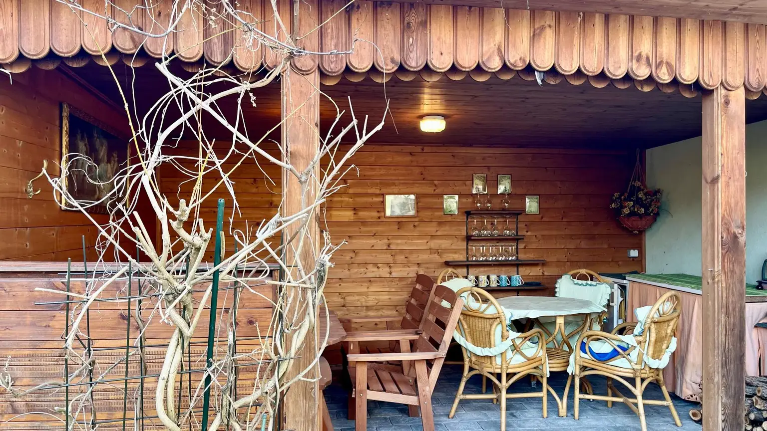 Gemütliches Platzerl im Garten