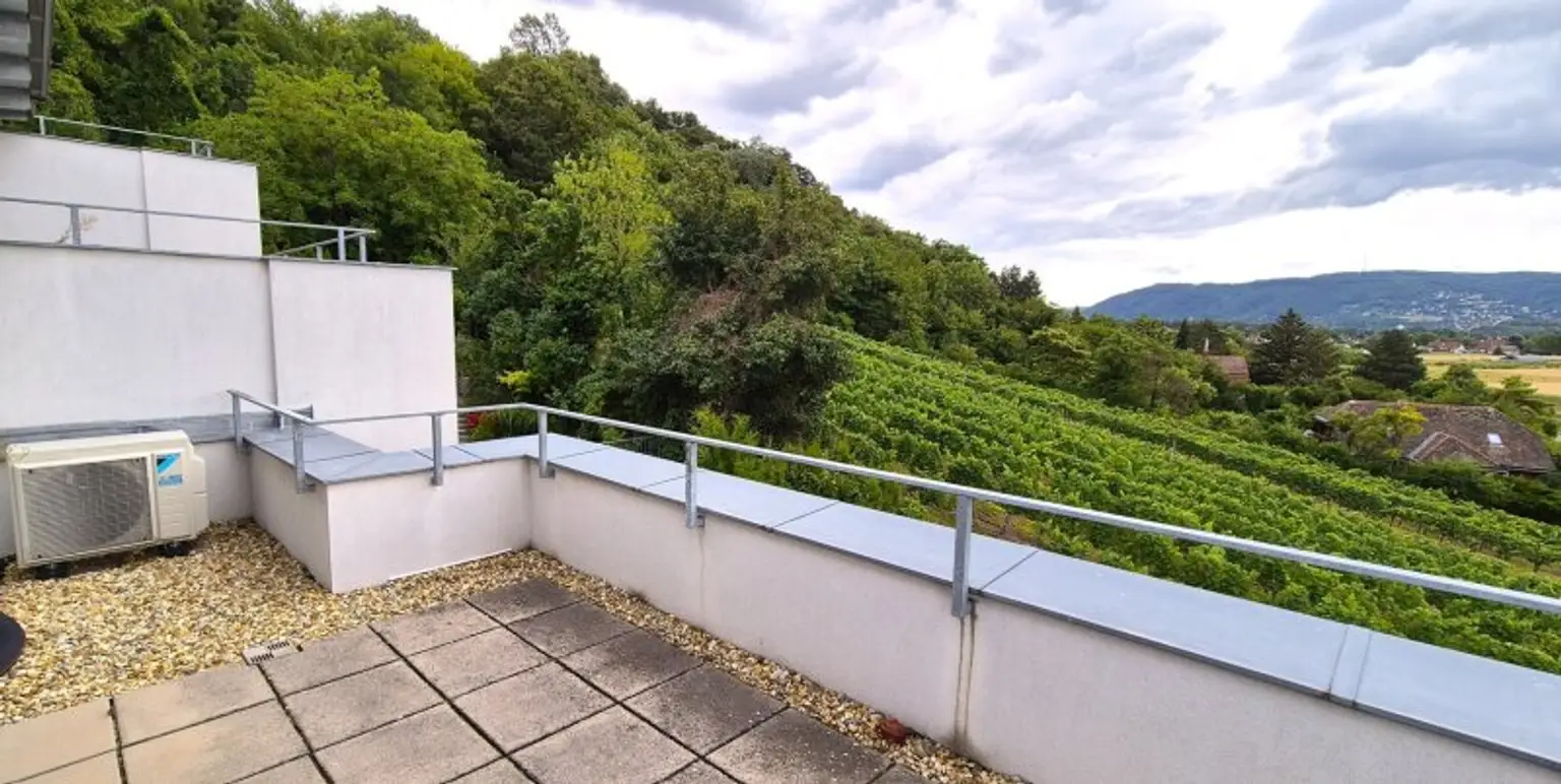 Helles Reihenhaus mit Fernblick und 2 Stellplätzen