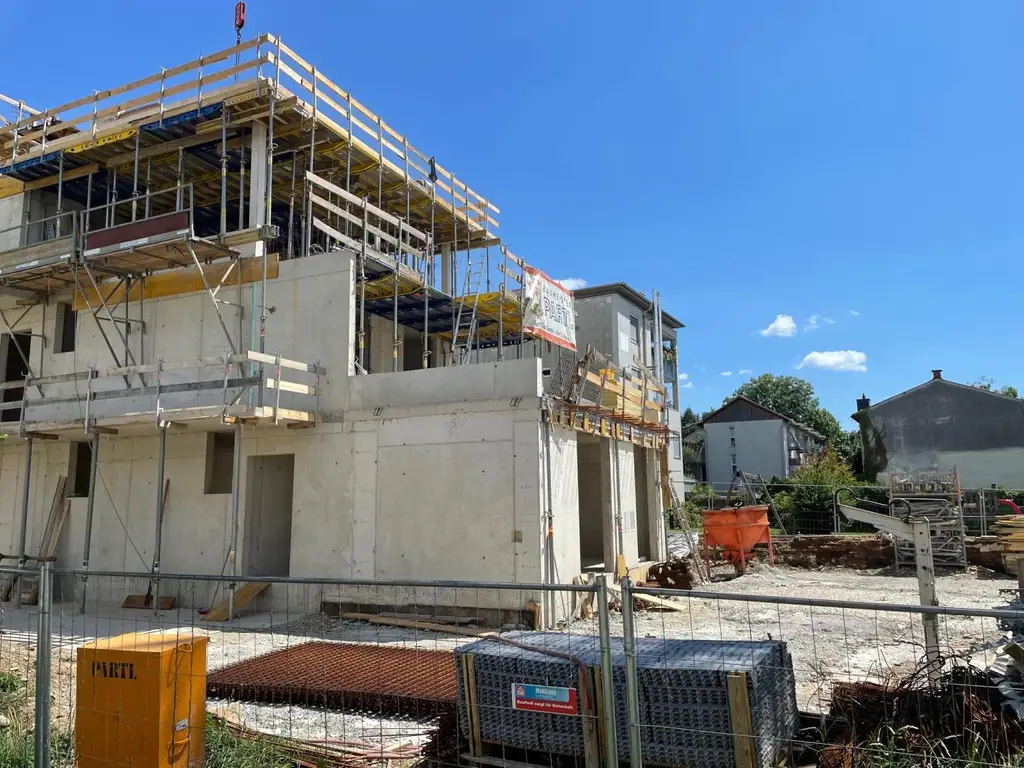 Jakomini - 2OG: Sonnige Wohnung mit großer Terrasse  - Käufer provisionsfrei