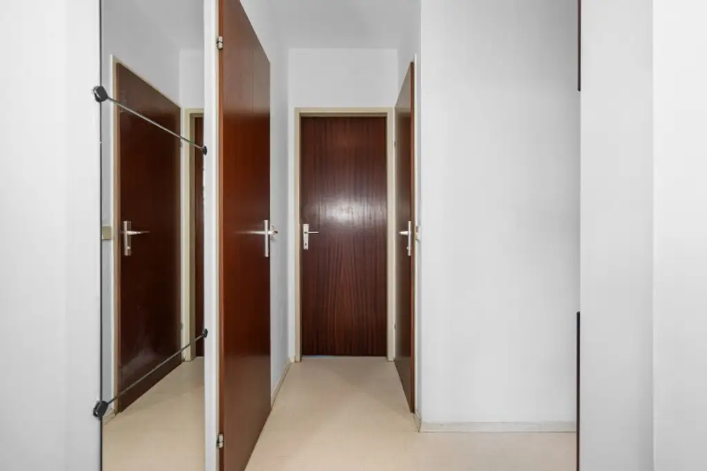 Helle 2-Zimmerwohnung in 1110 Wien, mit kleiner Loggia und perfekter Öffi Anbindung!