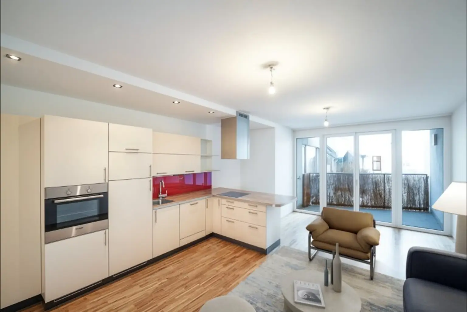 2-Zimmer-Wohnung mit Loggia auf der Mariahilfer Straße - bei U3/U6 Station Westbahnhof