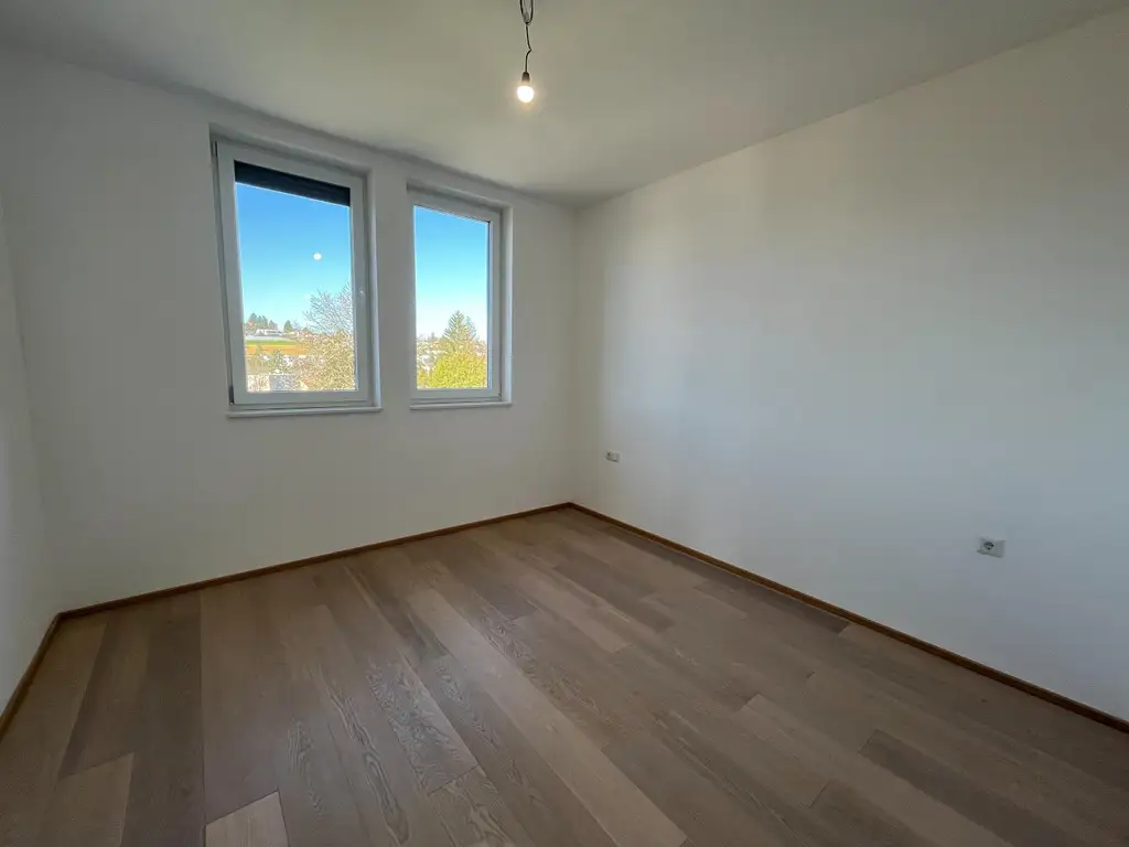 Erstbezug! stylische Penthouse Wohnung mit großer Terrasse und sensationellen Stadtblick in Waltendorf!