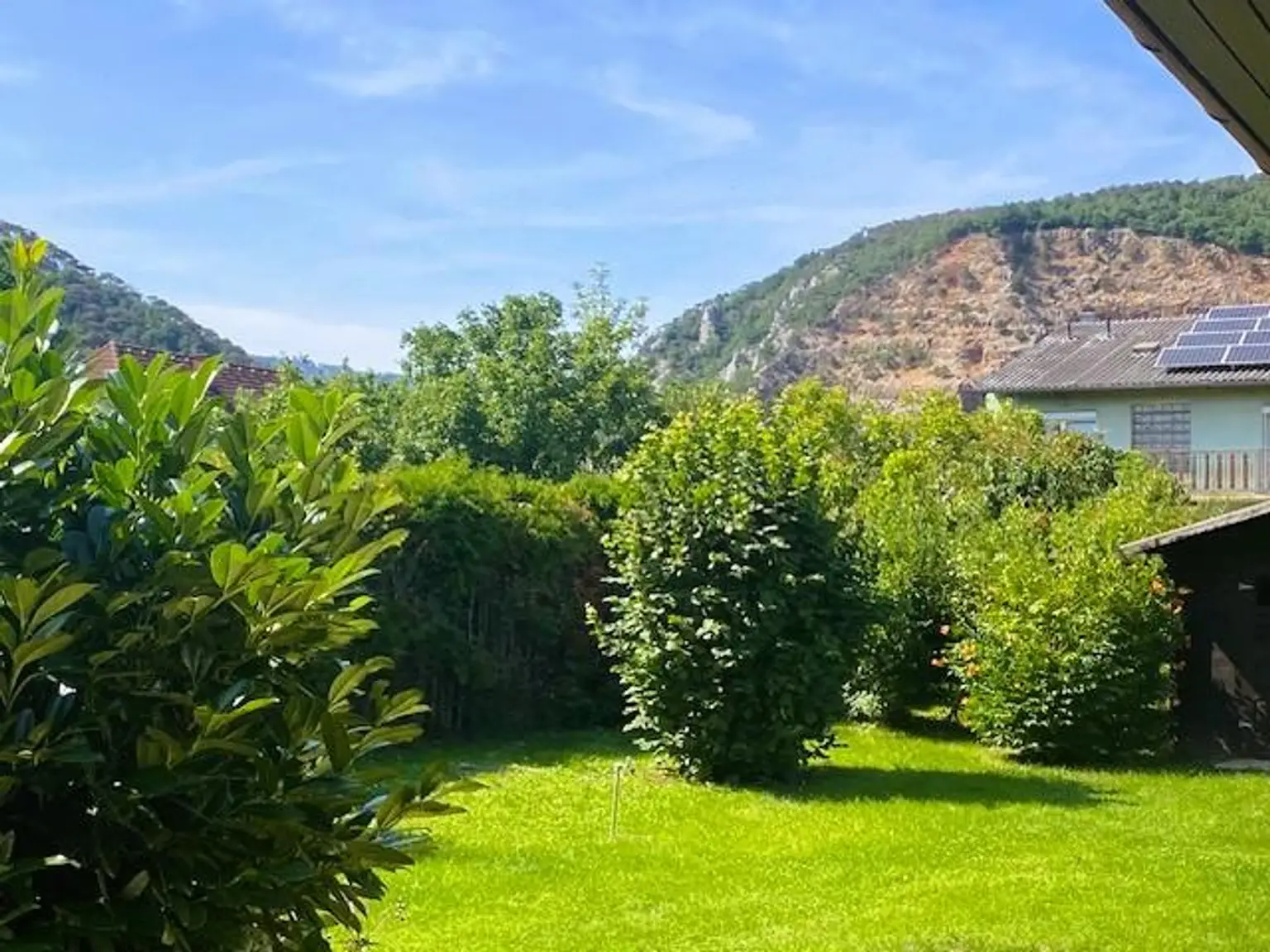 Einziehen und bleiben! Gepflegter Bungalow, traumhafte Grünlage!