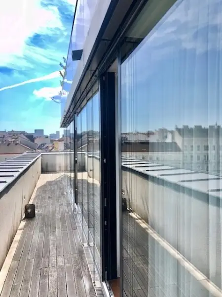 MIETWOHNUNG-INNENSTÄDTISCHE & EXQUISITE - PENTHOUSE- WOHNUNG-OHNE DACHSCHRÄGEN! mit 2,5-Zimmern in Top Lage - NASCHMARKT - 1060 WIEN!