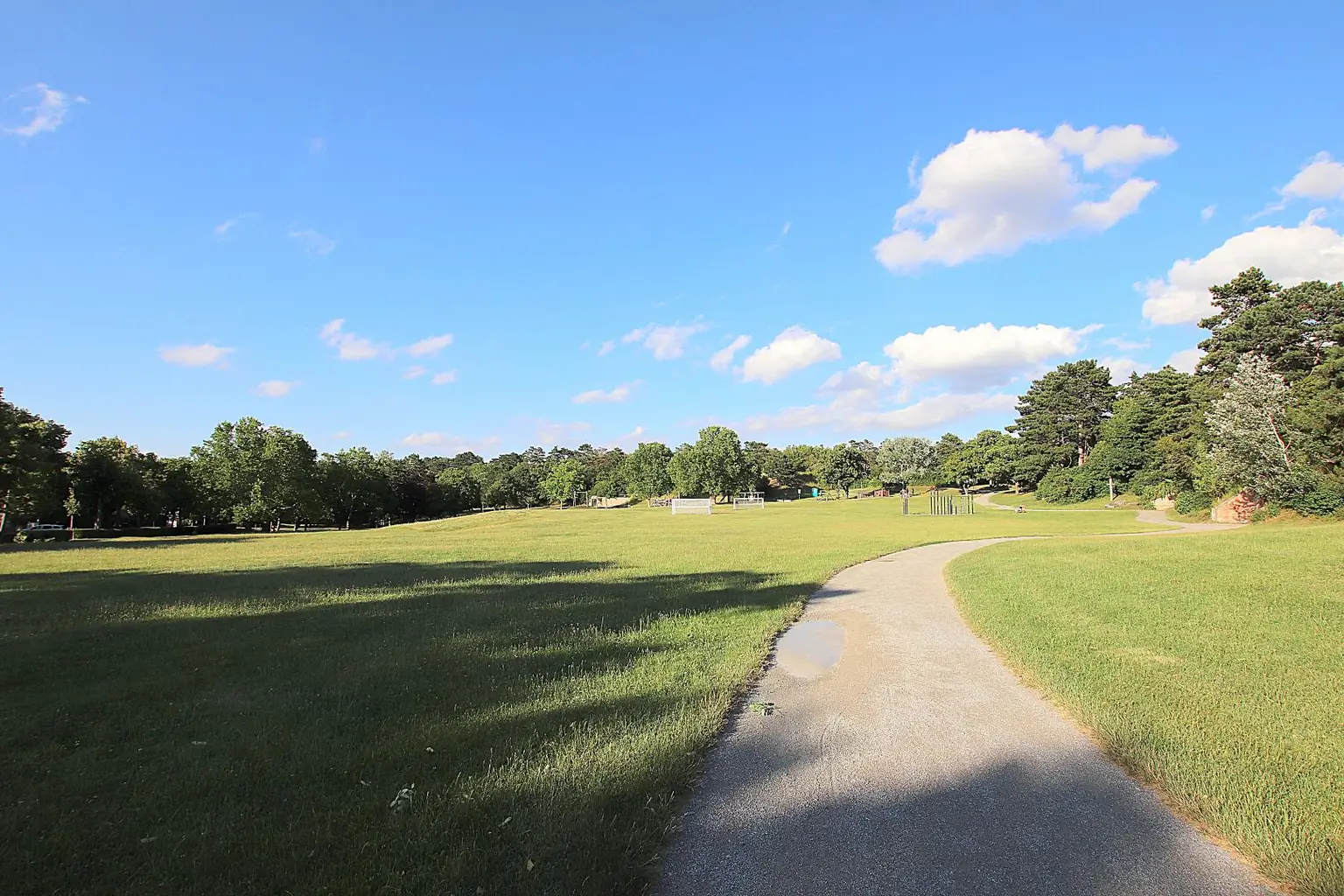 Panoramablick beim Park - großzügige 3-Zimmer Wohnung in Bestlage:  grün, ruhig, hell!