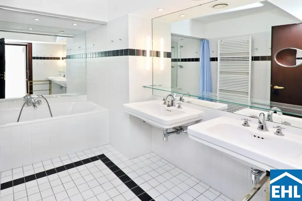 Stilvolle Villa mit Außenpool in exklusiver Grünruhelage des 19. Bezirks