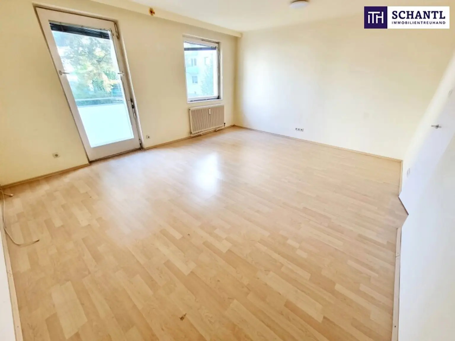 Absolute Grün- und Ruhelage! Gebraucht. Gepflegt. Geliebt! Perfekt aufgeteilte 3-Zimmer + separate Küche / 2 Balkone / Viele Möglichkeiten! Ruhig wohnen, gut leben!