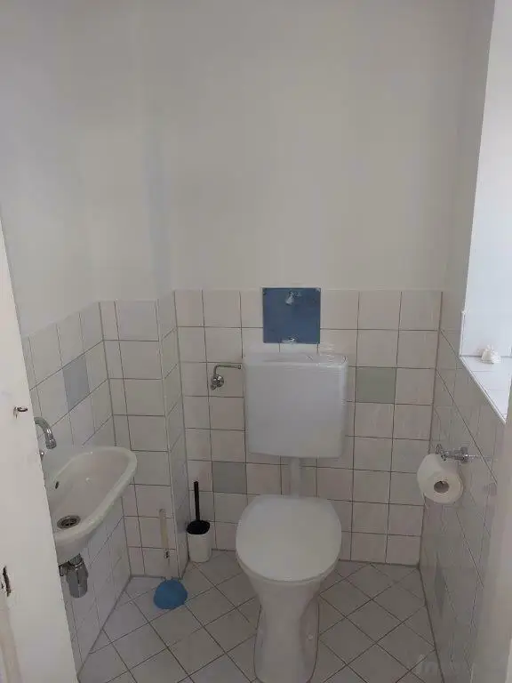 Provisionsfrei: großzügige 2-Zimmer-Altbauwohnung in TU-Nähe