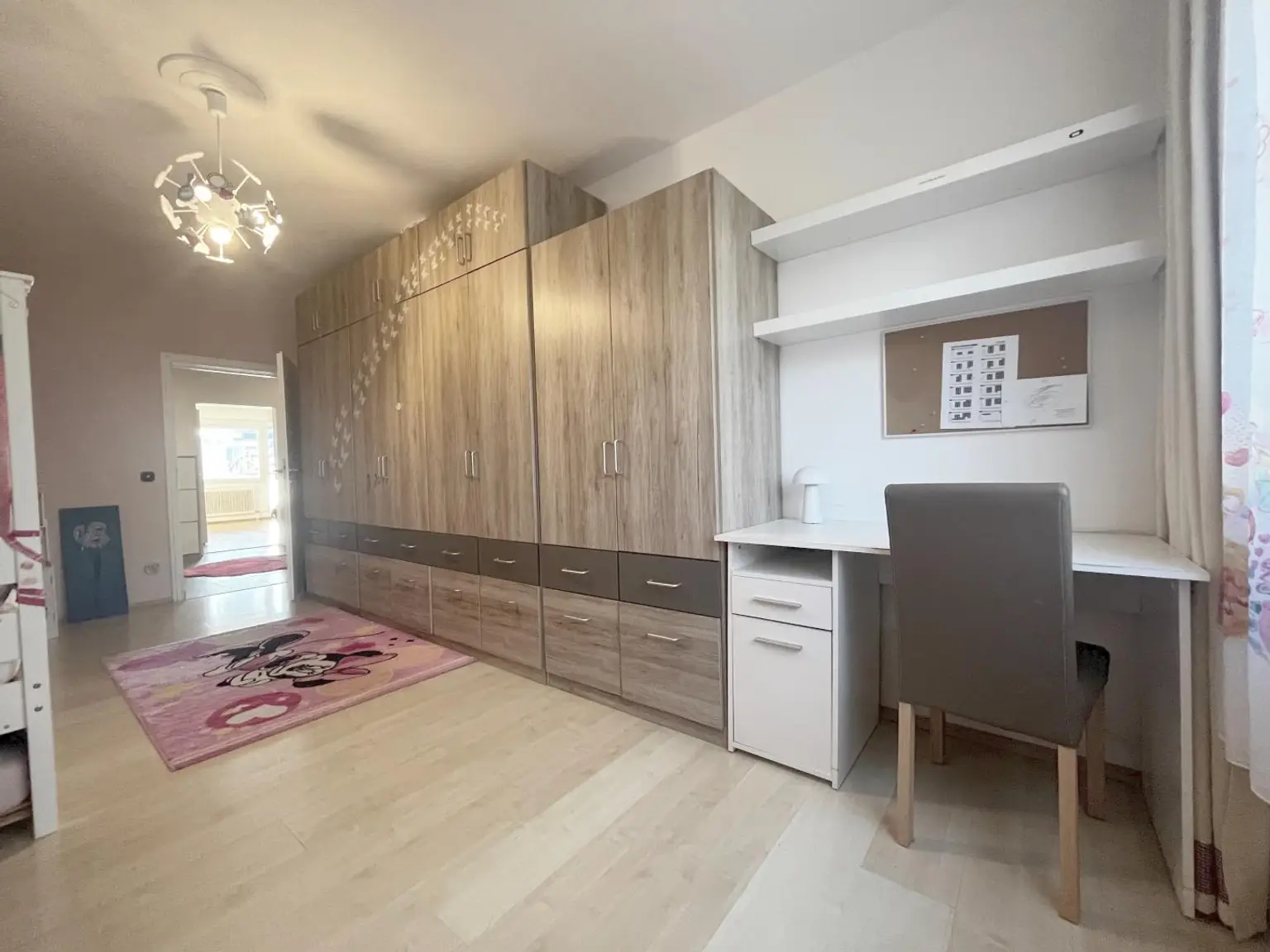 Sanierte 3-Zimmer-Neubauwohnung mit Loggia