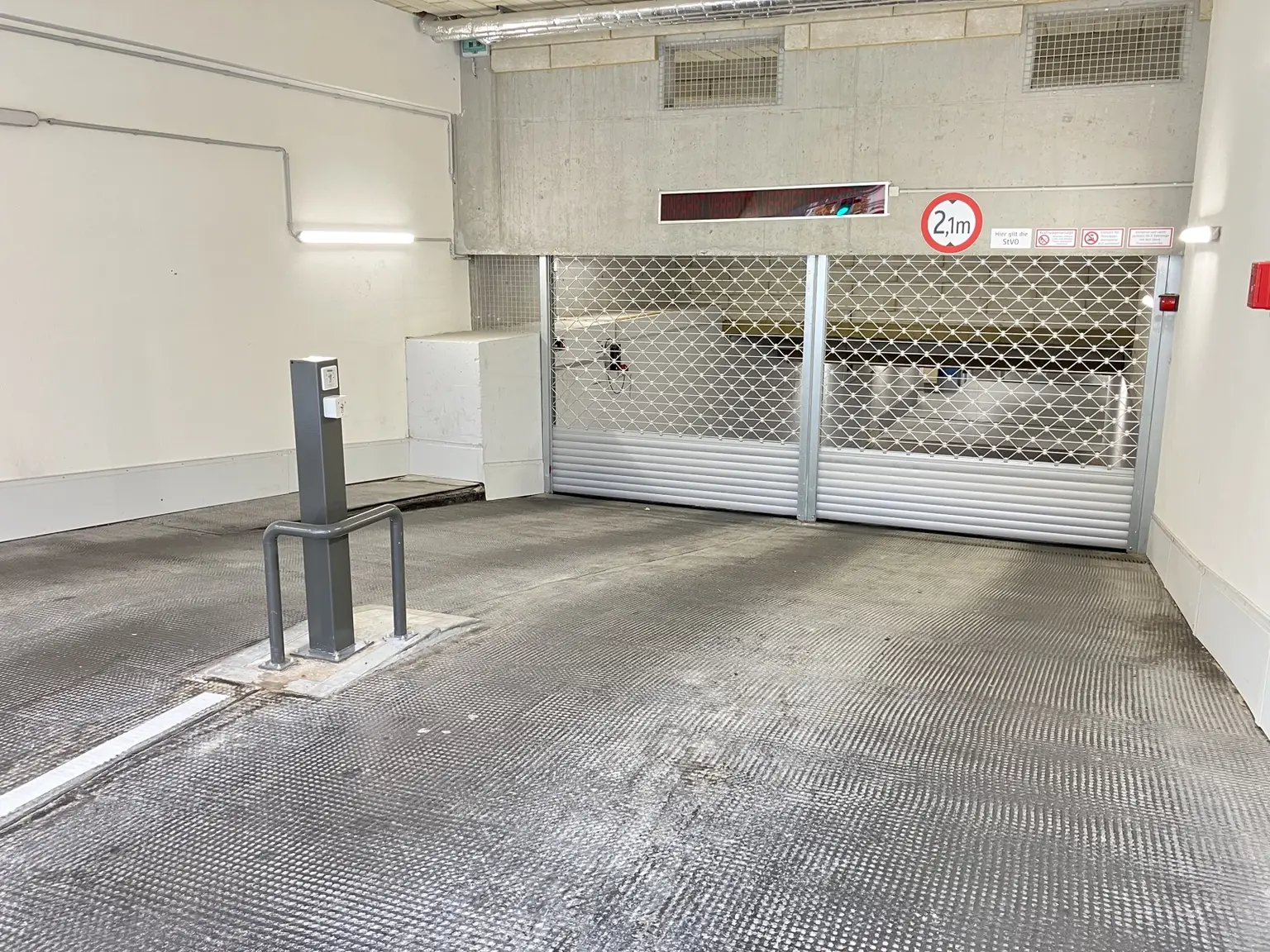 Tiefgaragenplatz nahe U4-Hietzing ab sofort zu verkaufen!
