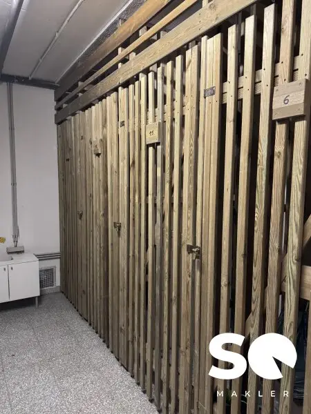 # SQ - HELLE, RUHIGE 2 ZIMMER DG-WOHNUNG INKL. TERRASSE - NÄHE RIVERSIDE - 1230 WIEN - TAG DER OFFENEN TÜR: 31.10.2025 14:00-17:00