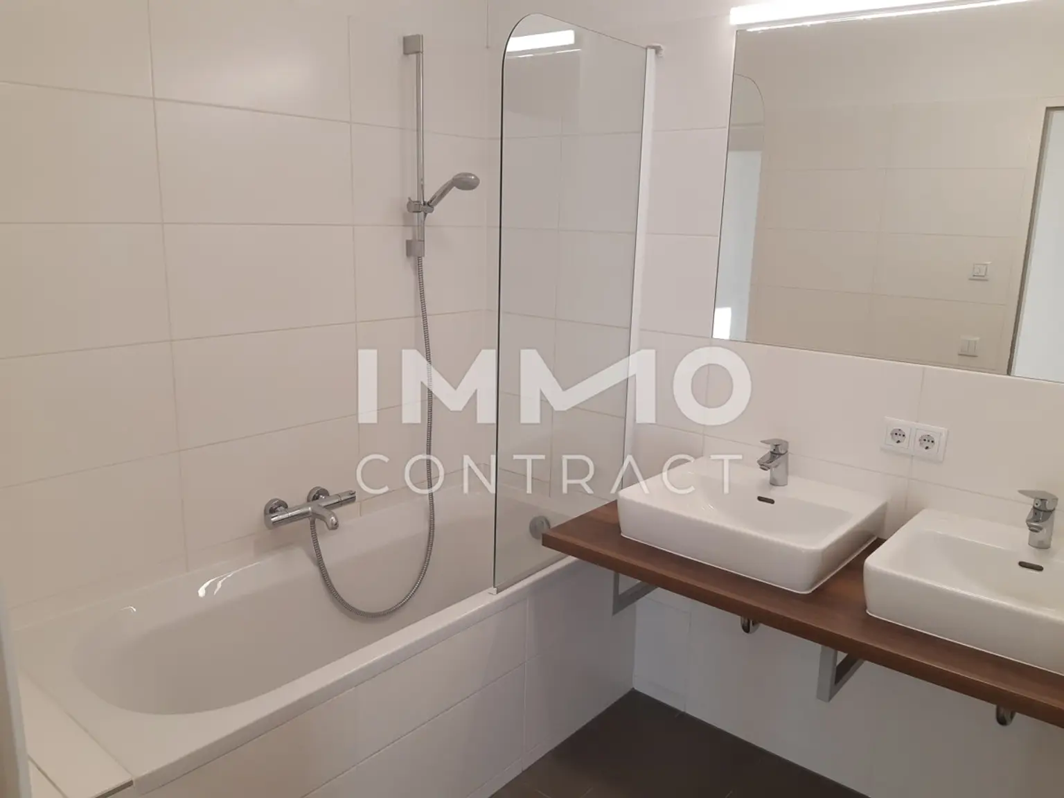 4-ZIMMER WOHNUNG MIT BALKONTERRASSE IM NEUEN STADTTEIL REININGHAUS MIT 1. MONAT GRATISAKTION