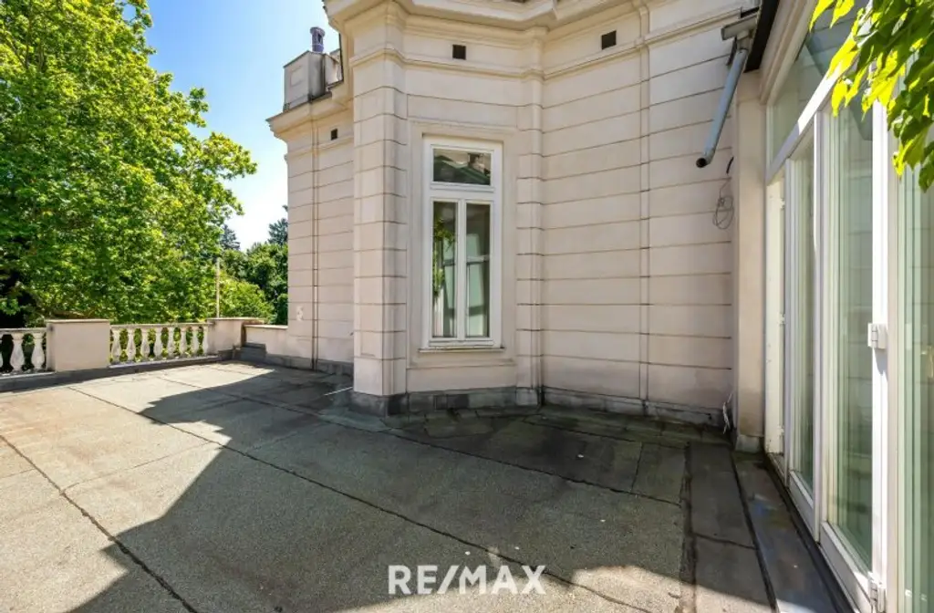 Rarität: Stadt-Villa mit weitläufigem Garten an exklusiver Hietzinger Adresse