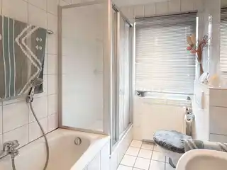 Badezimmer OG Li