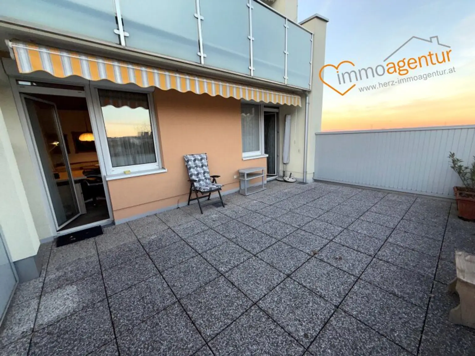 Sonnige 3-Zimmer- Wohnung inkl. 2 Terrassen je ca. 22 qm, Lifestyle trifft Toppreis in Marchtrenk!