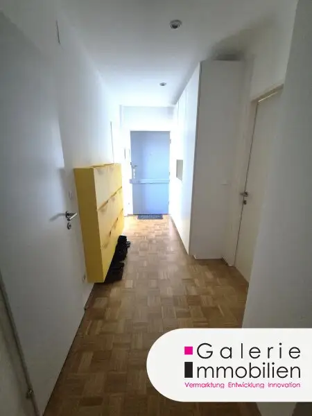 Top-Wohnung mit Loggia - zentral begehbar - Weitblick