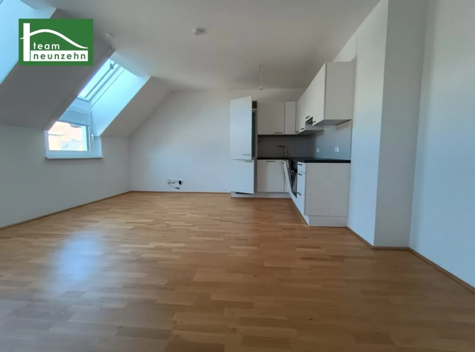 Dachgeschosswohnung mit hochwertiger Ausstattung - Karmeliterhof