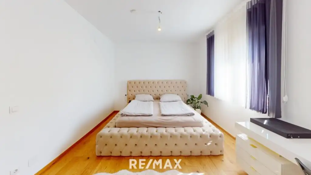 REPRÄSENTATIVE TRAUMVILLA IN BESTLAGE VON HIMBERG NÄHE WIEN & U1