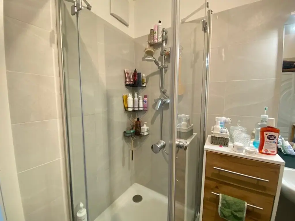 Perfekter Schnitt - Wohnen im Grünen - Großzügige Terrasse