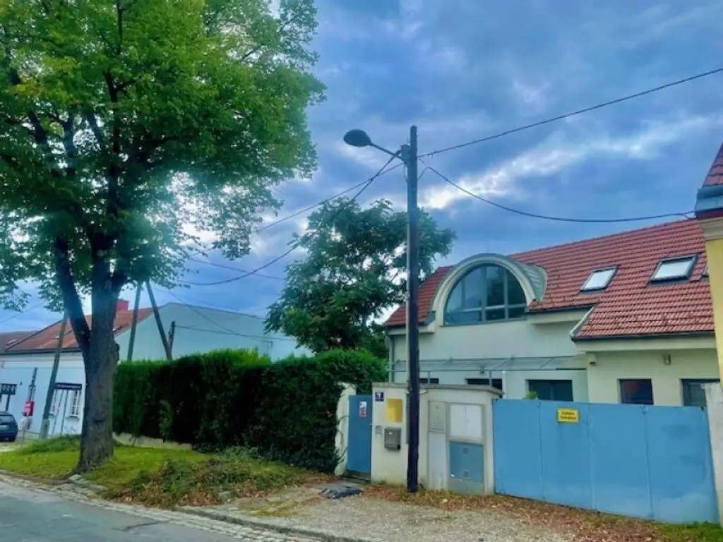 EIGENHEIM mit Garten- ELEGANTE 3-4-Zimmer-Eigentums-Wohnung in Top Lage von STAMMERSDORF!