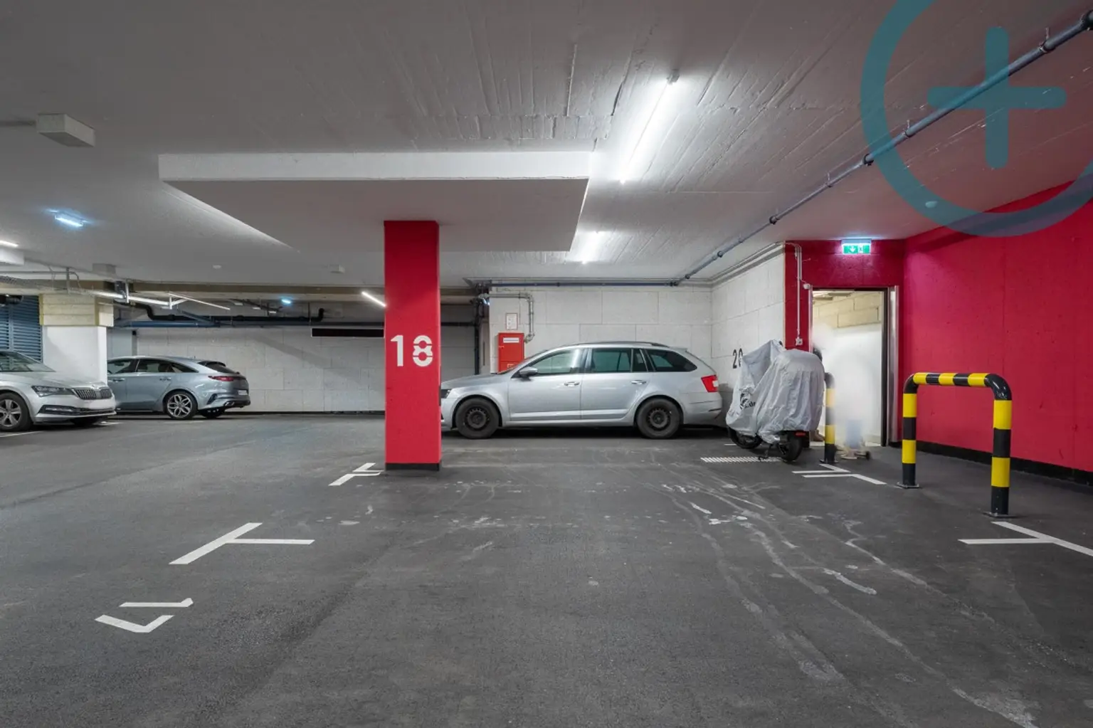 Garagenstellplatz (18)