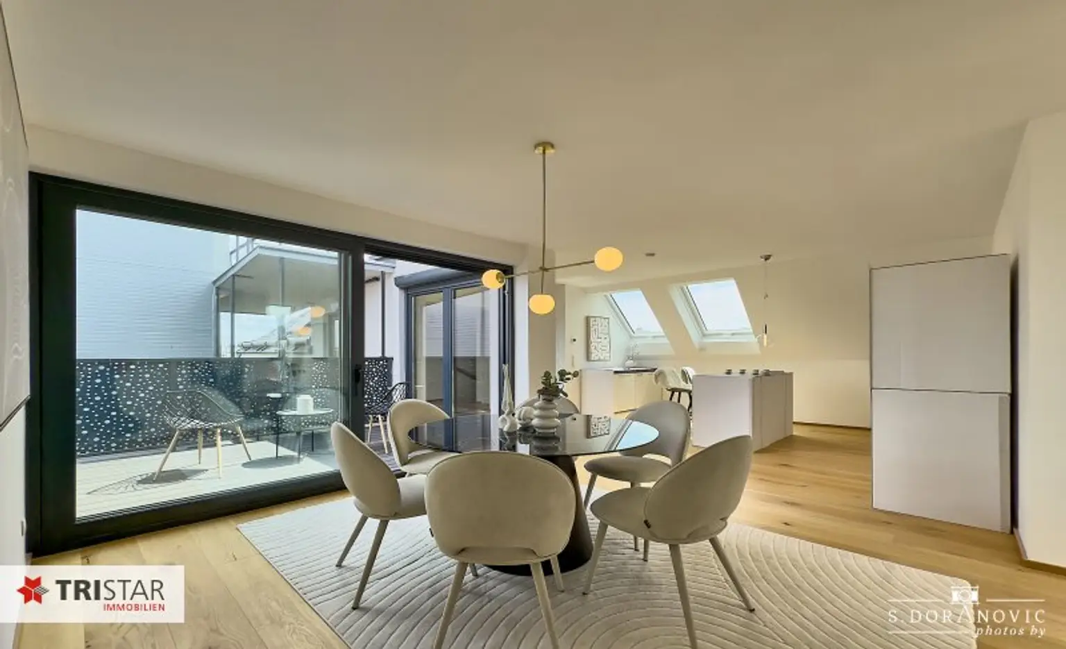 NEU! ++ NÄHE SCHÖNBRUNN ++ EXKLUSIVER DACHAUSBAU IM GRÜNDERZEITHAUS ++ BEZUGSFERTIGES EIGENTUM IN TOPLAGE – 1120 WIEN ++