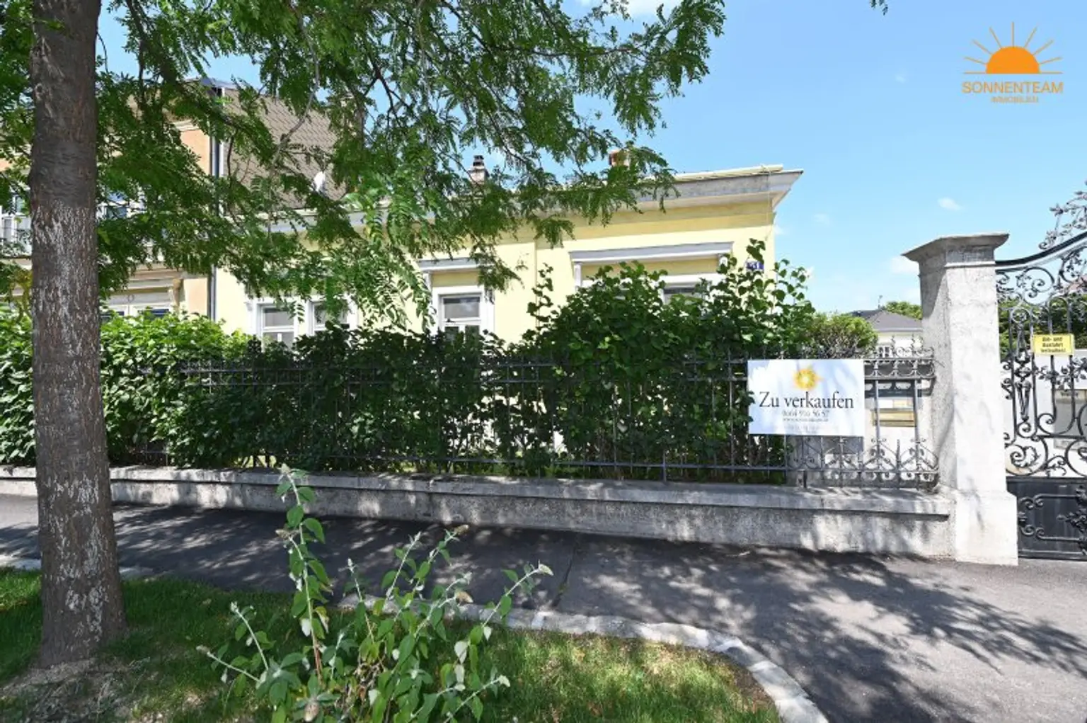 Charme & Potential – Altbauvilla mit großem Garten in Mödling