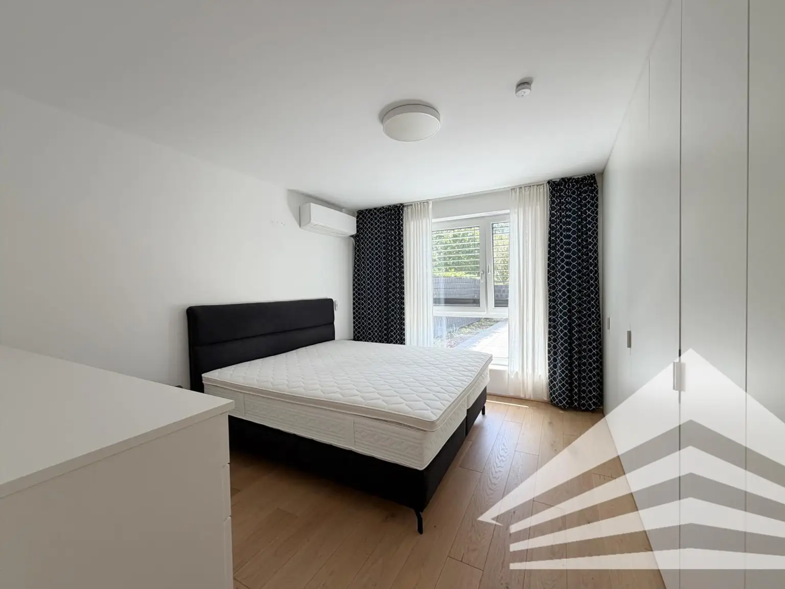 Schlafzimmer I
