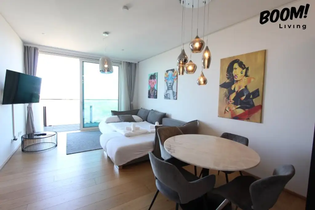 Iconic Living im TRIIIPLE Tower – Architektur, Design und Komfort