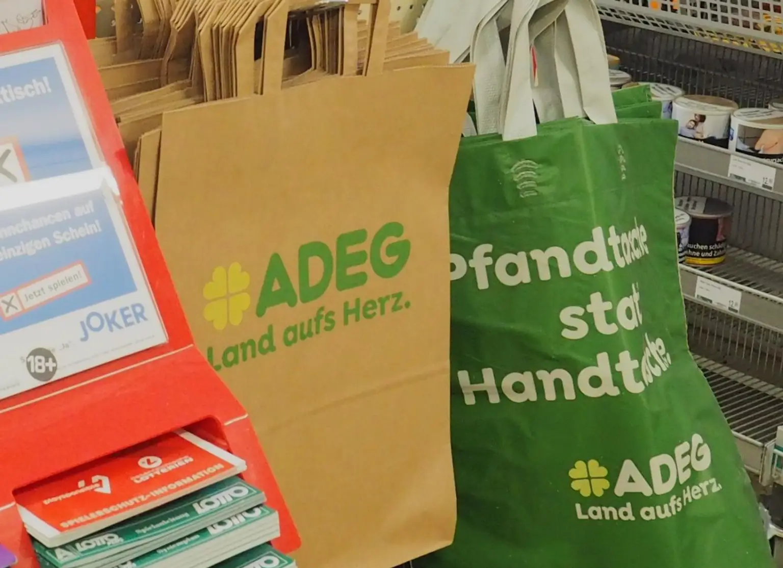 GESCHÄFTSLOKAL MIT VIELEN NUTZUNGSMÖGLICHKEITEN IN ZENTRALER LAGE