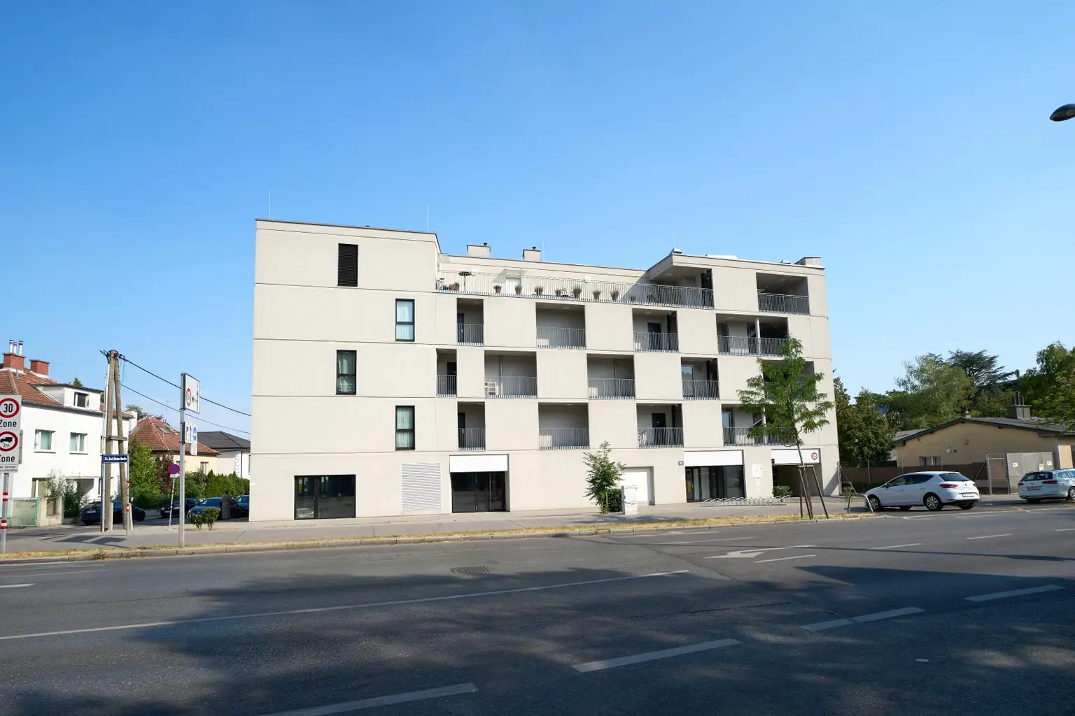 16. Atelier 1230 Wien-Atzgersdorf -  Außenansicht
