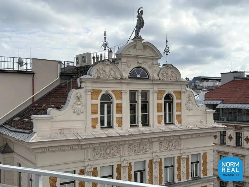Dachgeschosswohnung mit Terrasse Nähe Oper