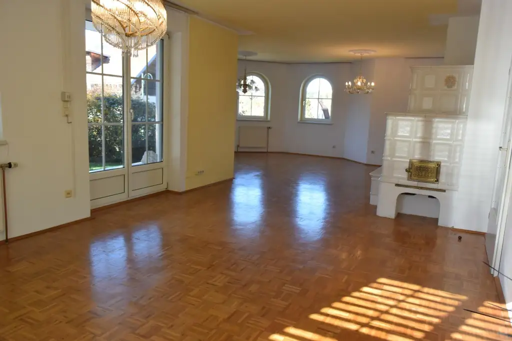 Schöner, sehr gepflegter Bungalow