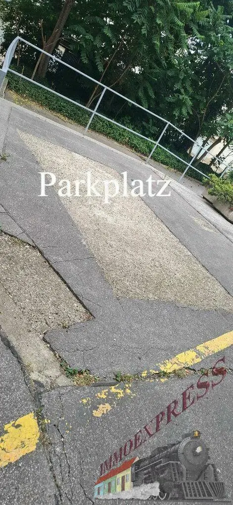 Atelier & Lager unbefristet, Preis  inkl. Heizkosten & Warmwasser, BK und Ust., mit zugeteiltem Parkplatz (Innenhof)