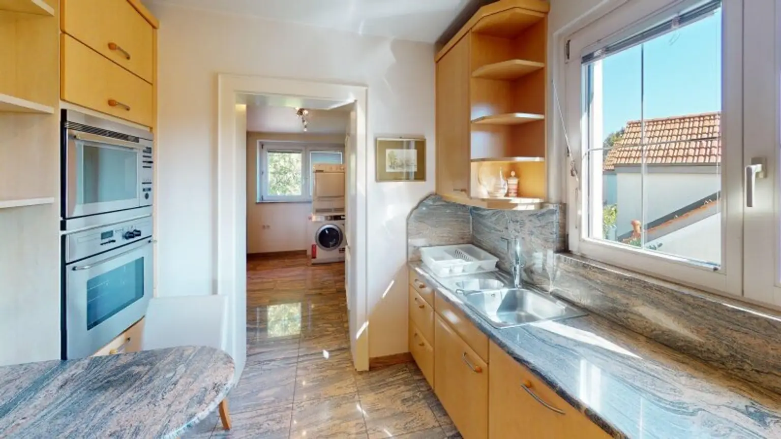 Einmalige Dachgeschoss-Maisonette mit Top-Ausstattung
