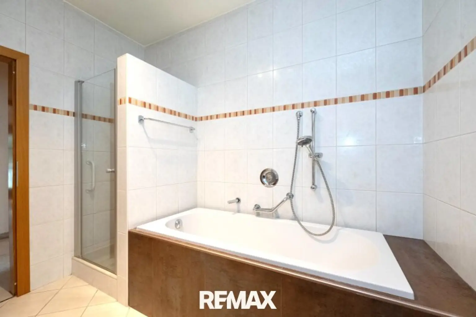Badezimmer 1